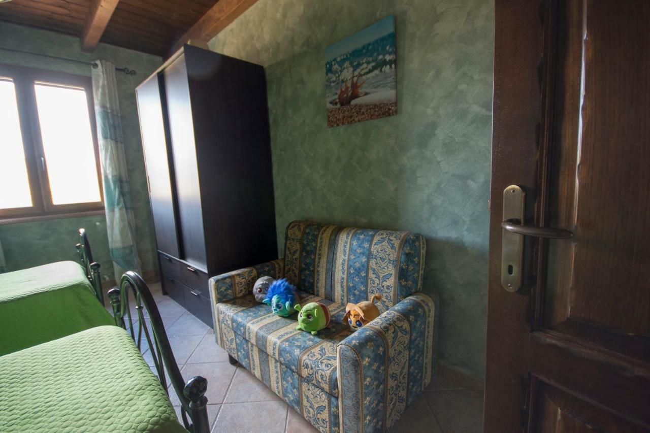 Casa Vacanza Il Mandorlo Domusnovas Buitenkant foto