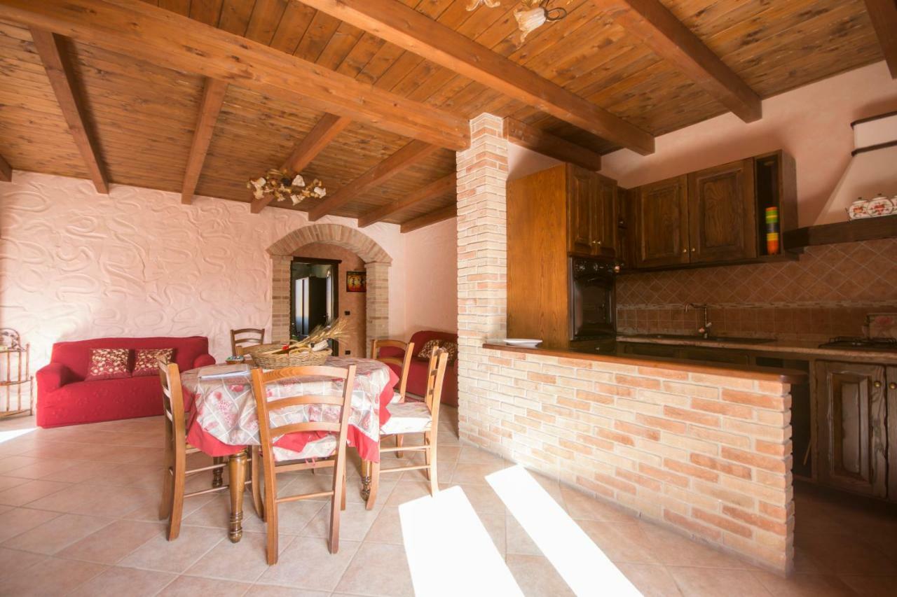 Casa Vacanza Il Mandorlo Domusnovas Buitenkant foto