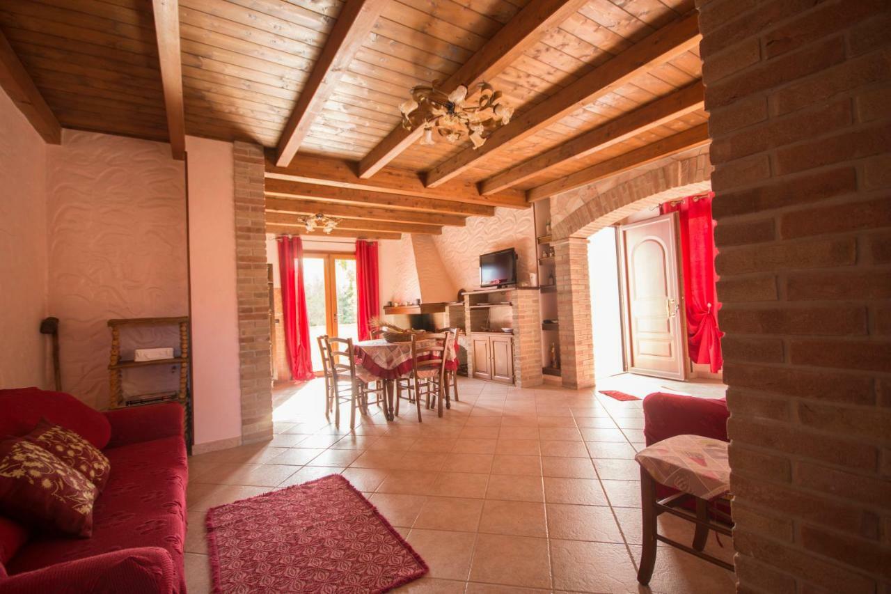 Casa Vacanza Il Mandorlo Domusnovas Buitenkant foto